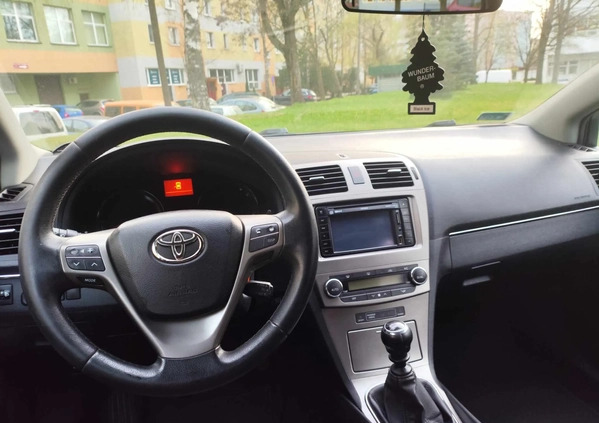 Toyota Avensis cena 25900 przebieg: 226000, rok produkcji 2011 z Olsztyn małe 56